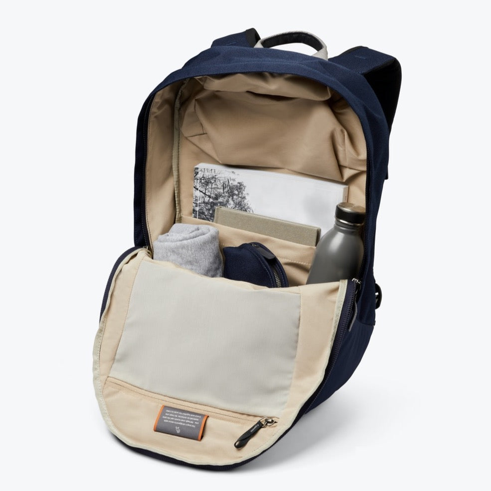 bellroy-classic-backpack-plus-navy
