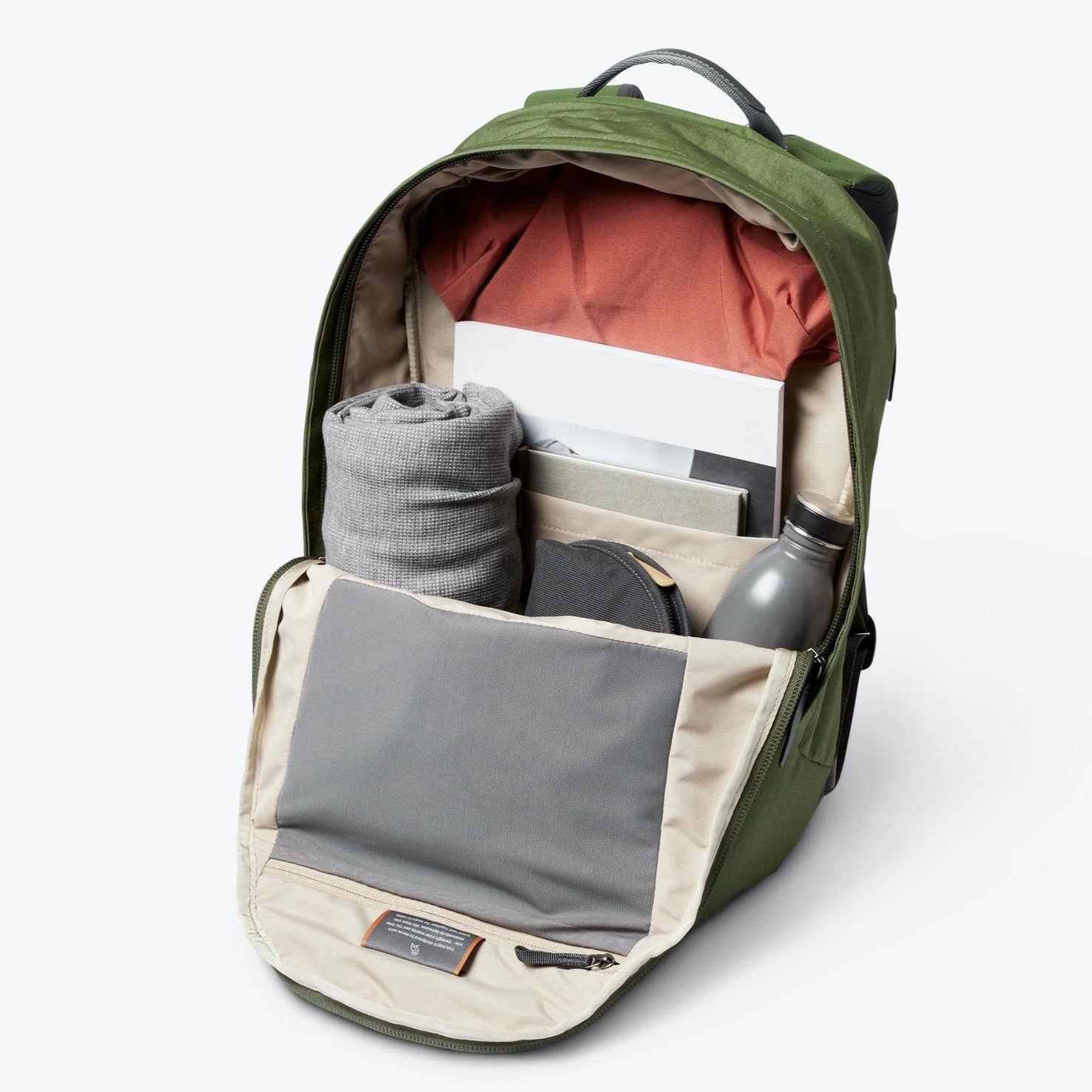 bellroy-classic-backpack-plus-green