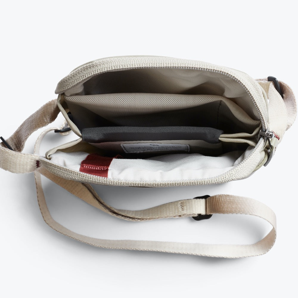 Bellroy City Pouch Premium - Storming Gravity