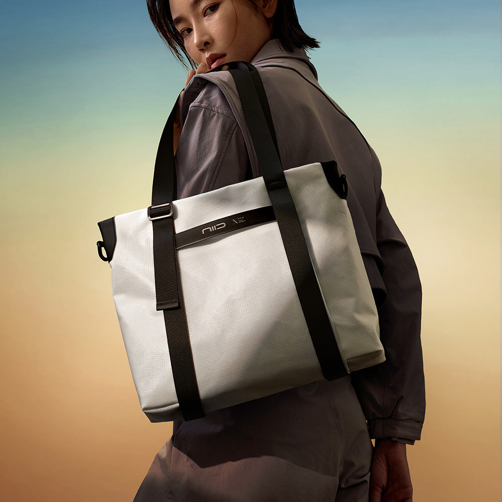 NIID Neo 2.0 Everyday Tote - Storming Gravity