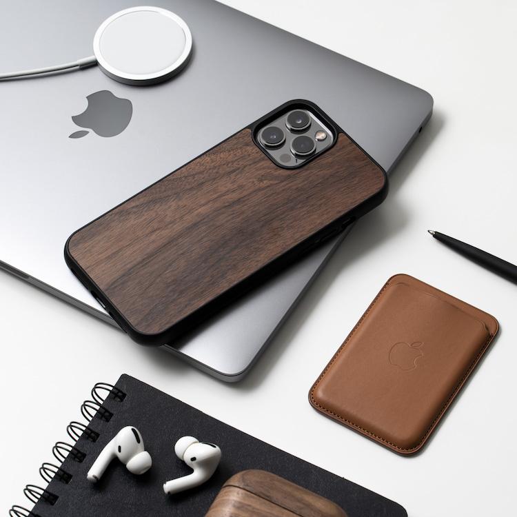 Wooden MagSafe Case for iPhone 13 Series - Oakywood - Storming Gravity